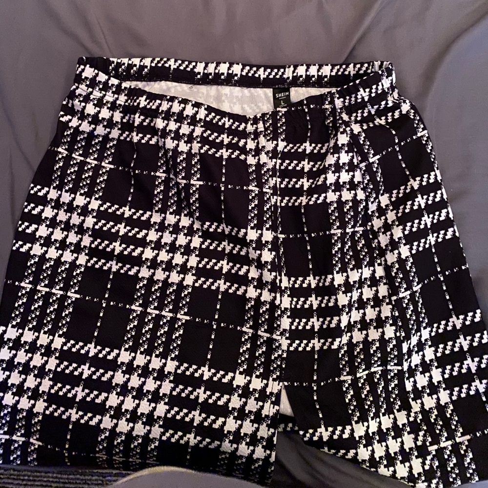 High Waist Checkered Skirt